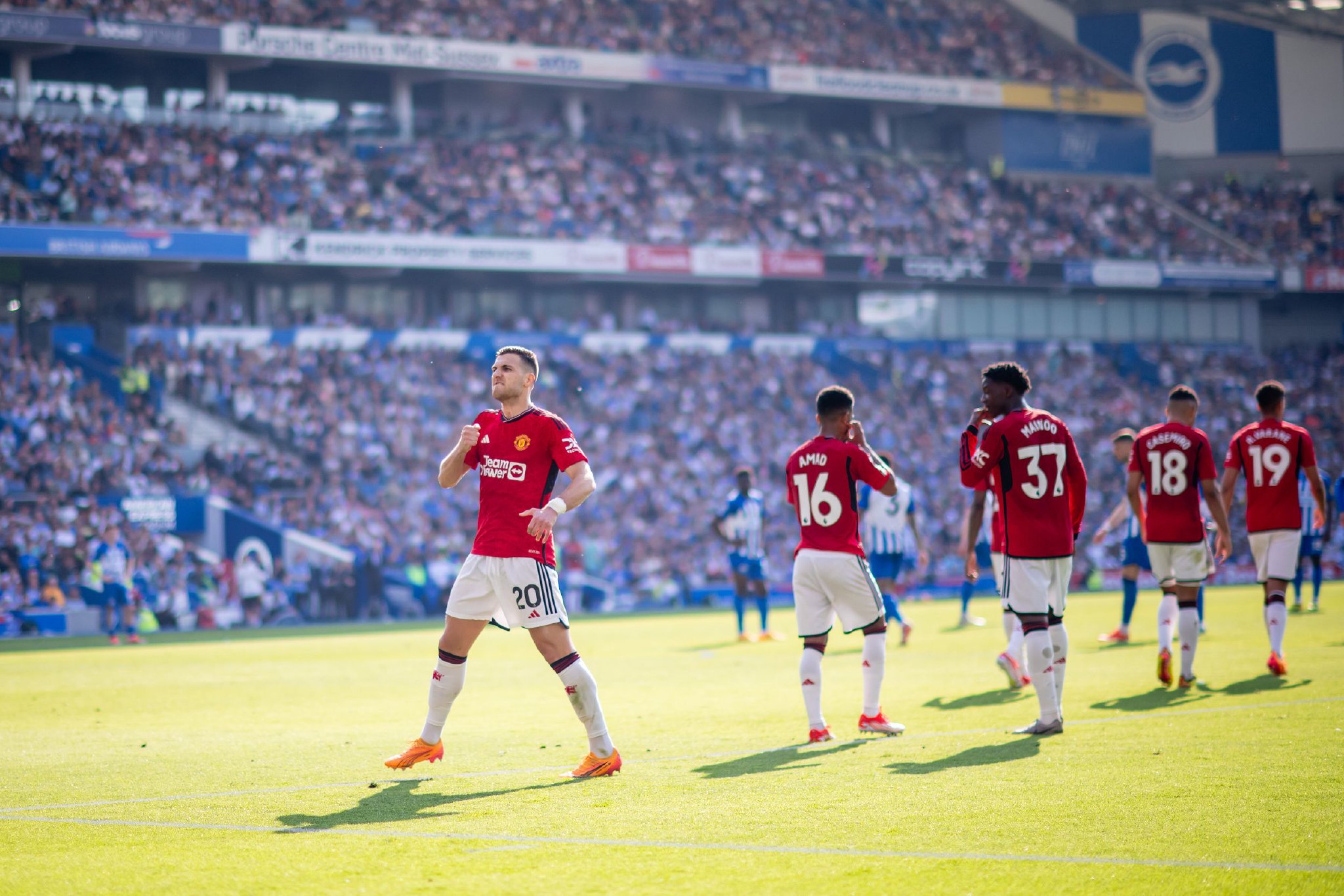 他不仅在球 他不仅在球